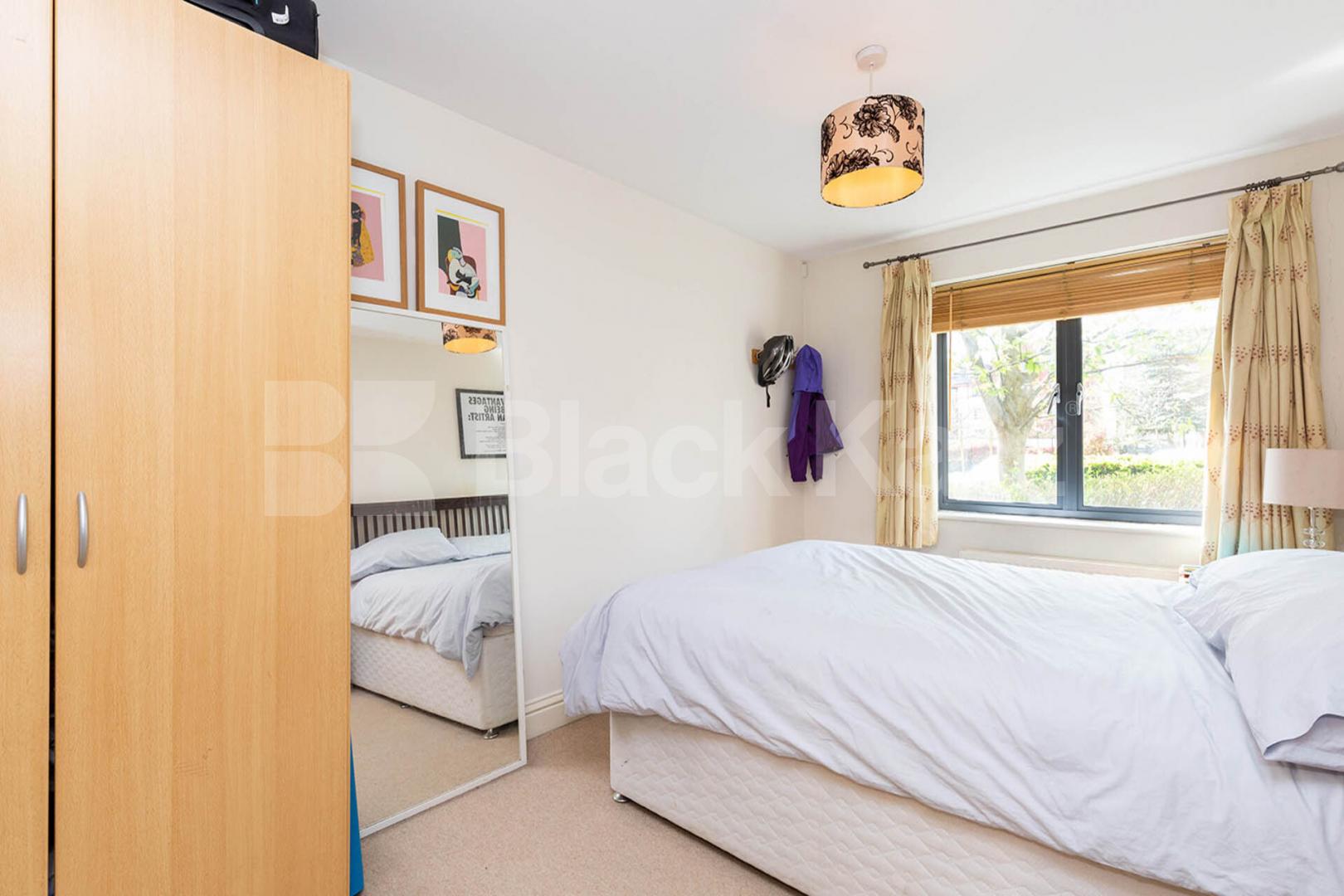 3 bed 2 bathroom property located within a gated developement in Holloway Tollington Way, Holloway